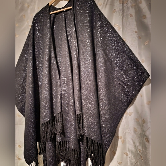 Soft black & metallic shawl with fringe detail OSFA, NWOT - Picture 3 of 7
